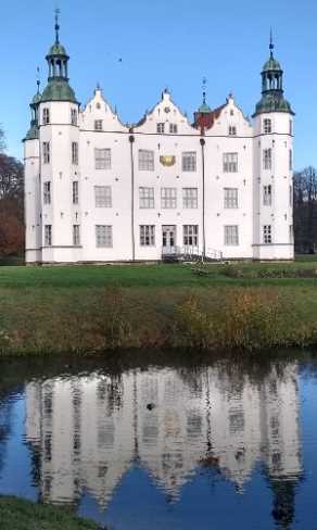 Ahrensburg Schloß