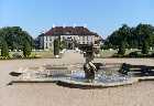 Schloss_Oranienbaum_-_Parkseite